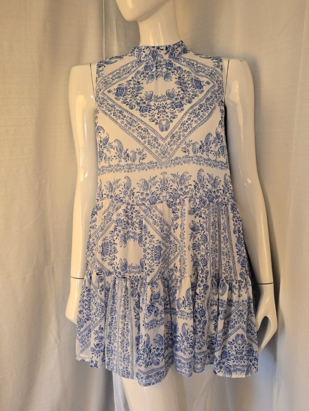Calvin Klein Sleeveless Blue & White Summer Dress with Tiered Skirt Size 12